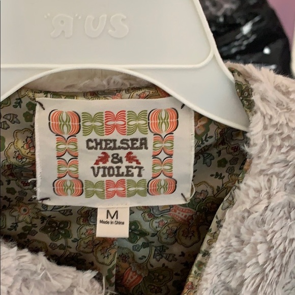 Chelsea and violet plush jacket - Picture 2 of 3